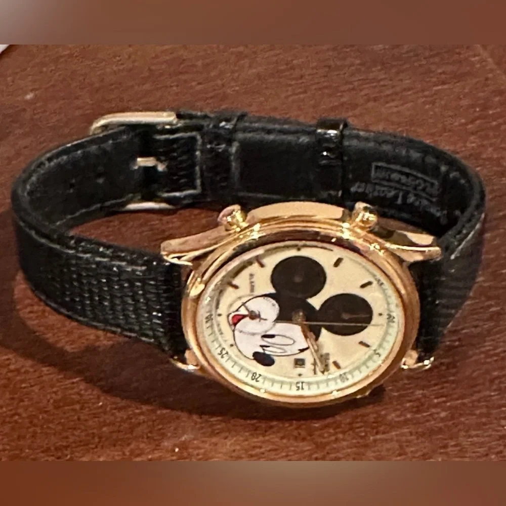 EUC Men's Disney Seiko Mickey Mouse Chronograph Date Alarm Watch & Original Box
